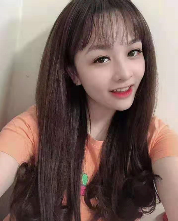 越南伴游美女