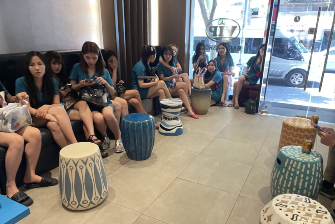 老挝夜生活老挝美女老挝三江区