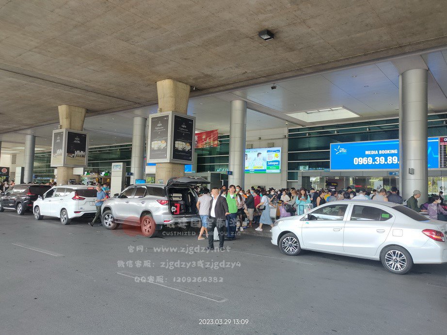 胡志明日本街奥黛